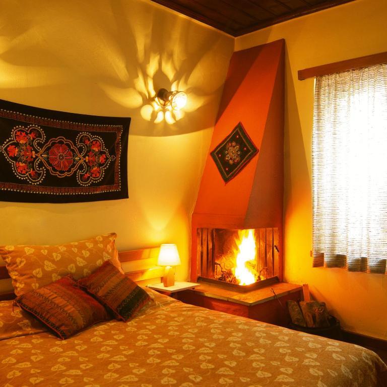 Hotel Galaxias Мецовон Экстерьер фото